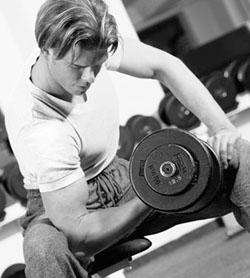 Starker Stoff für starke Männer?  Eiweiss - Aufbaupräparate - täglicher Proteinbedarf Kraftsport - wievil Aminosäuren täglich - Gesamtumsatz - Bodybuilder - Muskelaufbau - Marathon 